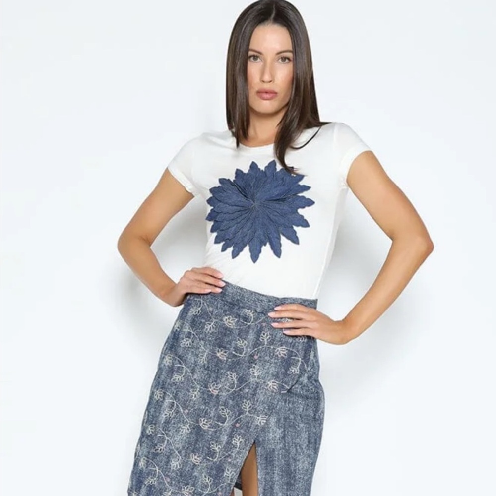 Gracia floral pop shirt, S, NWOT